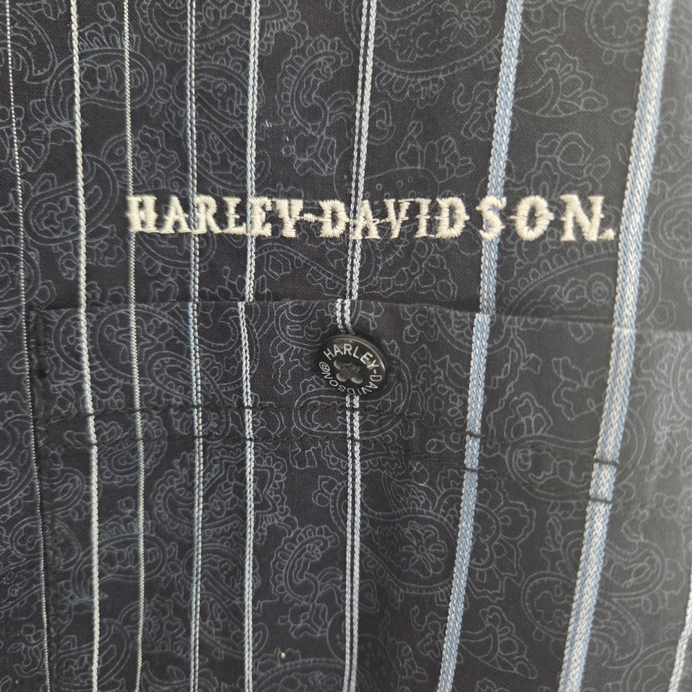 Harley-Davidson Black and White Striped Casual Button Down Shirt - Picture 2 of 10
